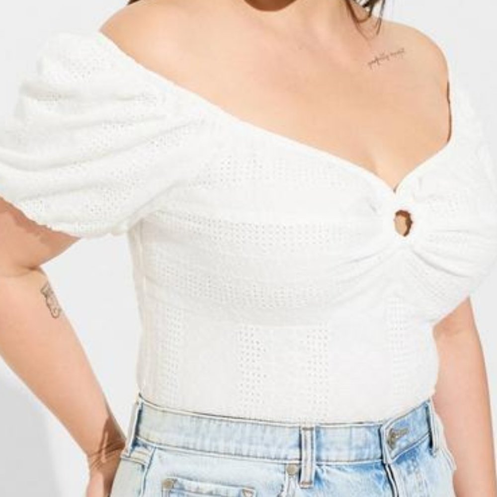 Eyelet Cotton Keyhole Off Shoulder Crop Top
